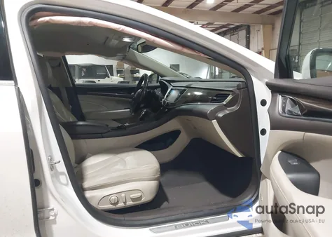 2018 Buick Lacrosse Essence z USA, uszkodzony, nr VIN 1G4ZP5SS5JU140291